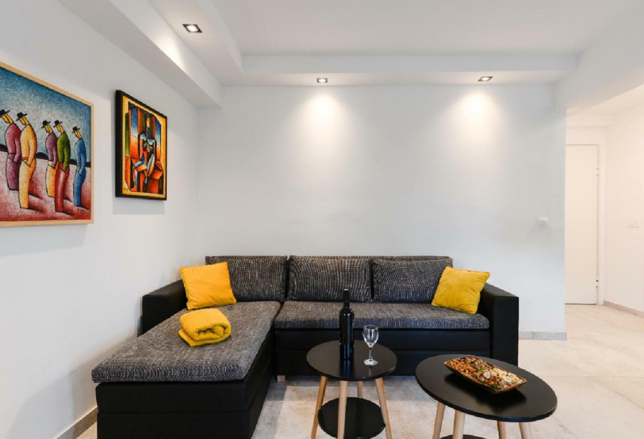 Apartament Donatus - Modern Near The Bridge/centre